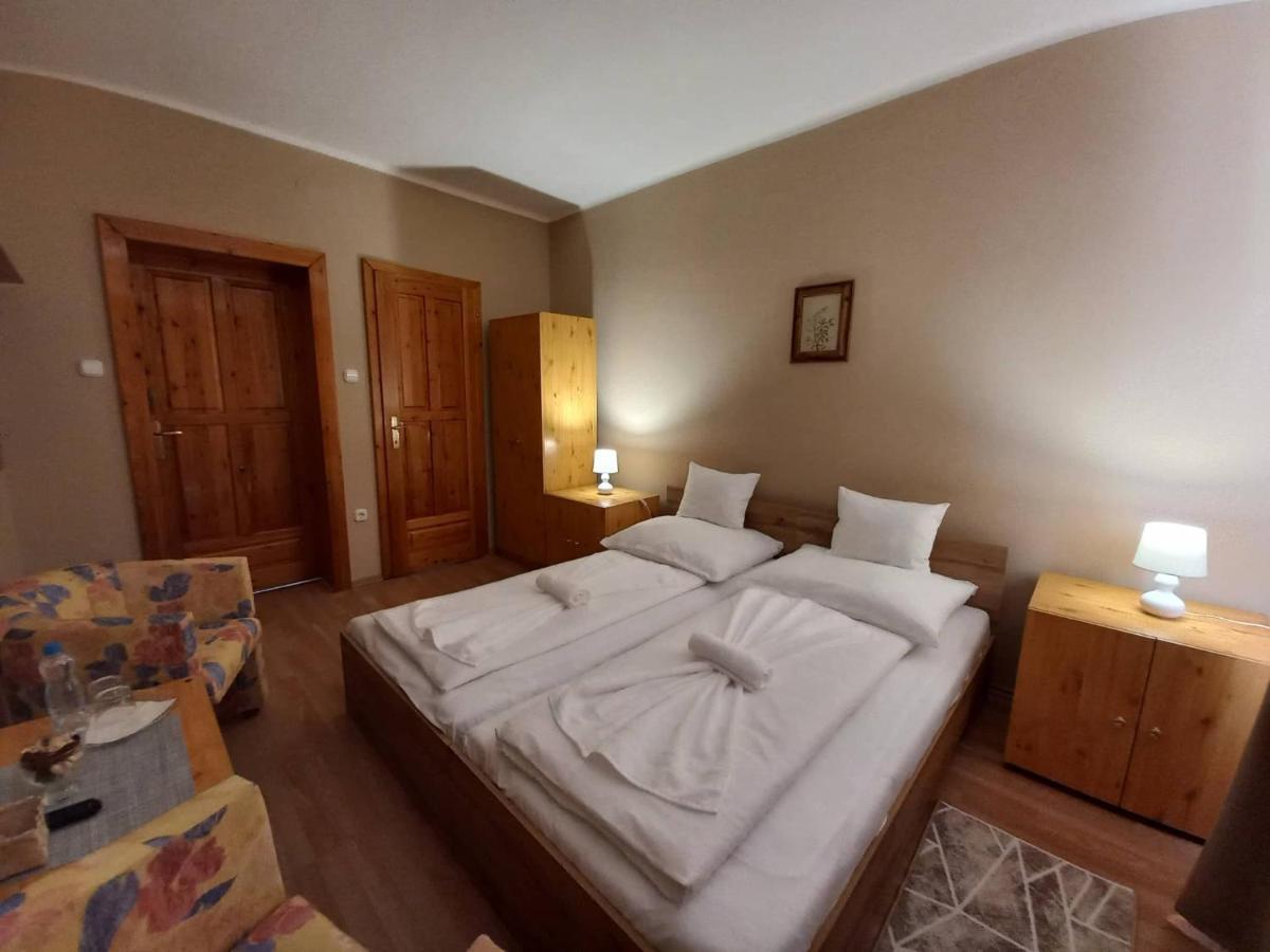 Family Panzio Zalakaros Bed and Breakfast Buitenkant foto